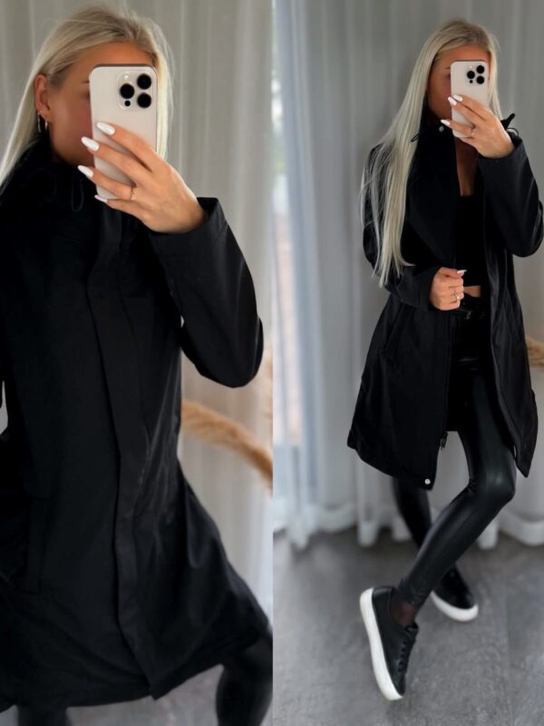 Must softshell parka naistele