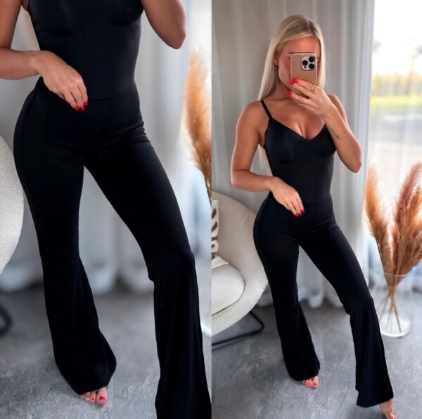 Mustad alt laiad püksid