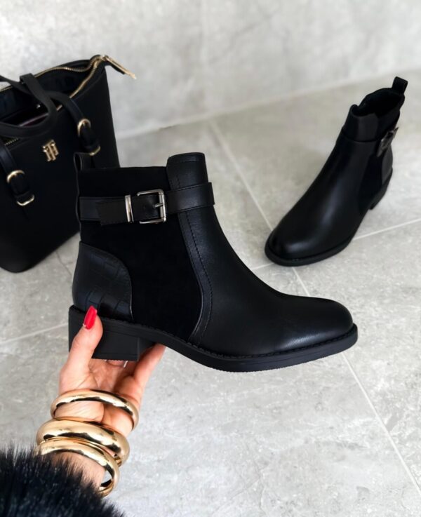 Mustad naiste kevad/sügis poolsaapad